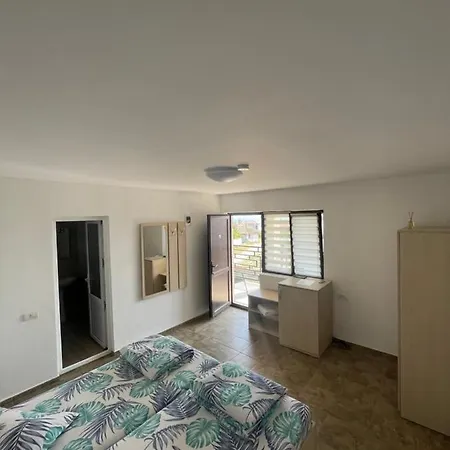 Casa Ryn 4*