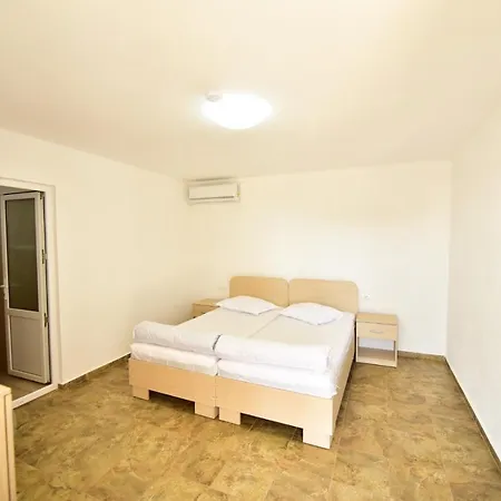 Vendégház Casa Ryn Vama Veche