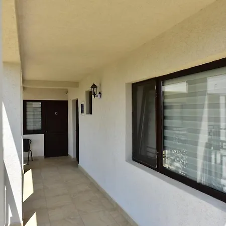 Affittacamere Casa Ryn Vama Veche